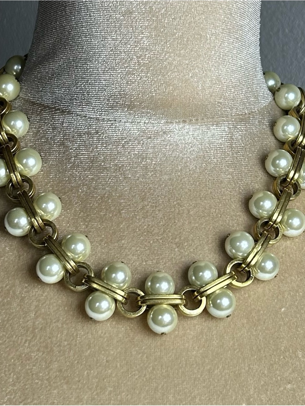 Vintage J. Crew glass pearl Gold-Tone Chain Necklace